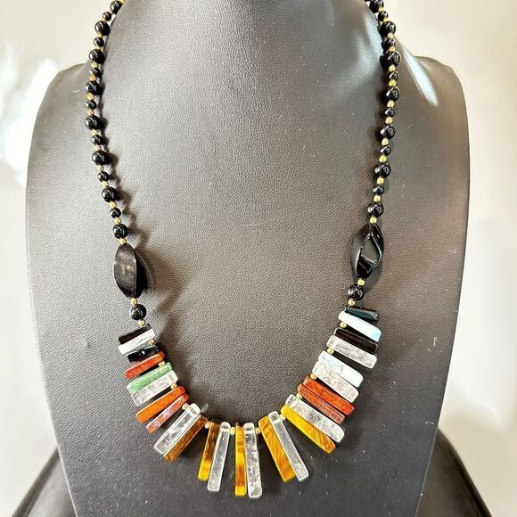 20" VTG multi-gemstone bib-style with brass/antiqued gold tone beads necklace! - Picture 11 of 12